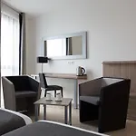 Tulip Lille Grand Stade 3* 阿斯克新城