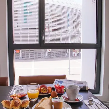 Hotel Tulip Lille Grand Stade 3*