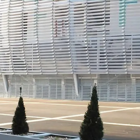 Hotel Tulip Lille Grand Stade 3*