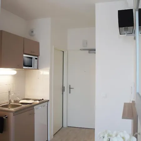 Otel Tulip Lille Grand Stade 3*