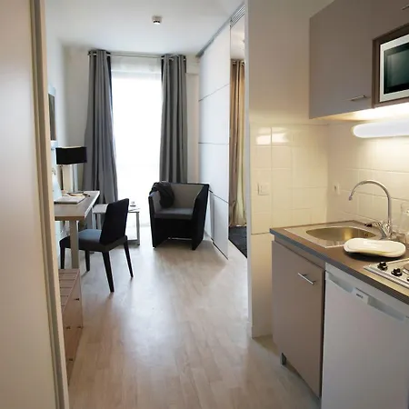 Tulip Lille Grand Stade Apartahotel