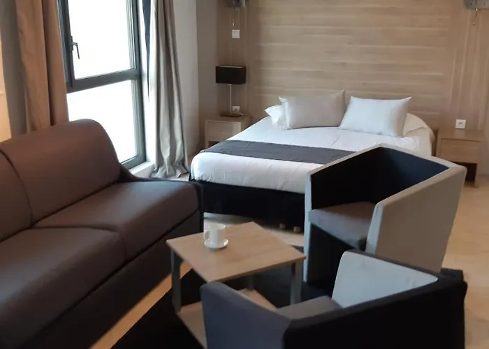 Hotel Tulip Lille Grand Stade 3*